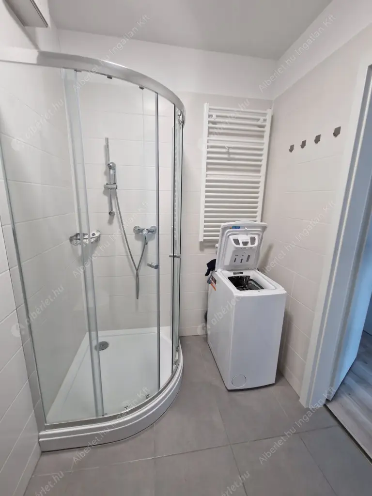 Kiadó albérlet 240000 Ft/hó áron: Budapest, XI. kerület  Szerenád utca. Mérete: 42 nm, 1 szobás | Alberlet.hu - 6566915