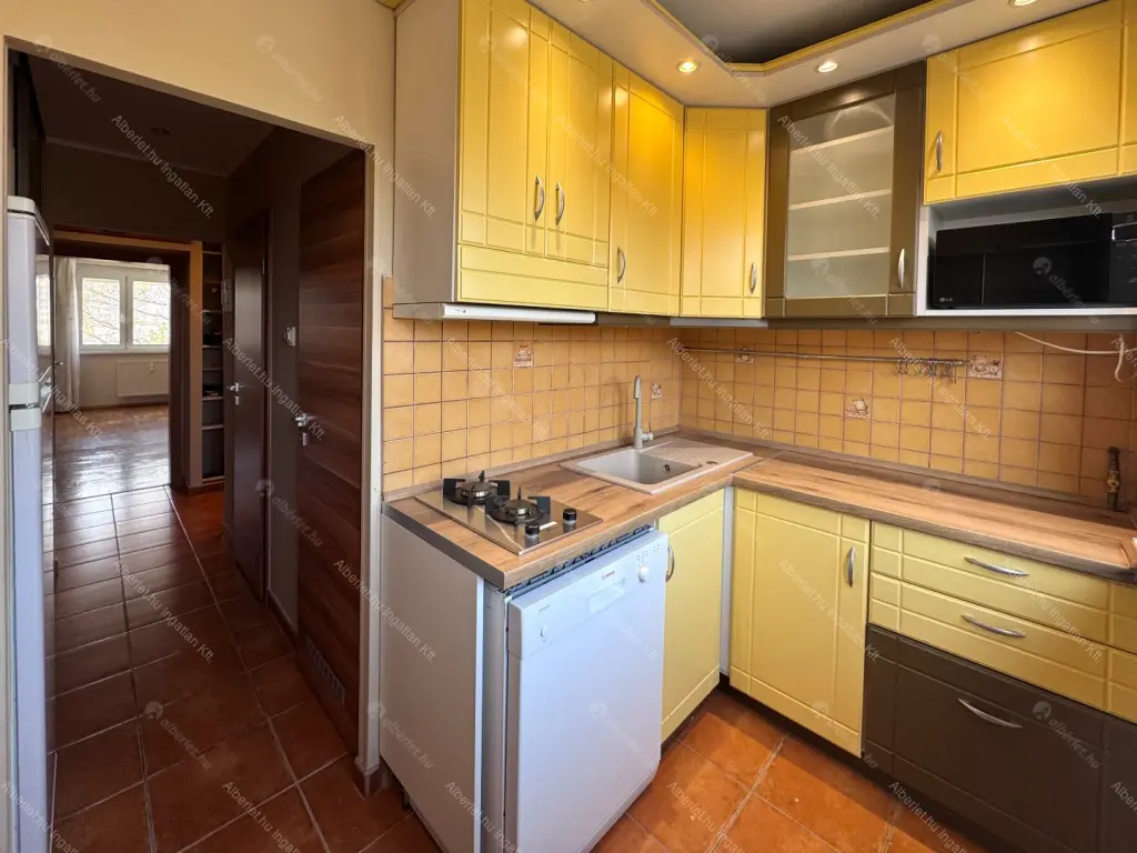 Kiadó albérlet 330000 Ft/hó áron: Budapest, XI. kerület  Tétényi út. Mérete: 68 nm, 3 szobás | Alberlet.hu - 6674456