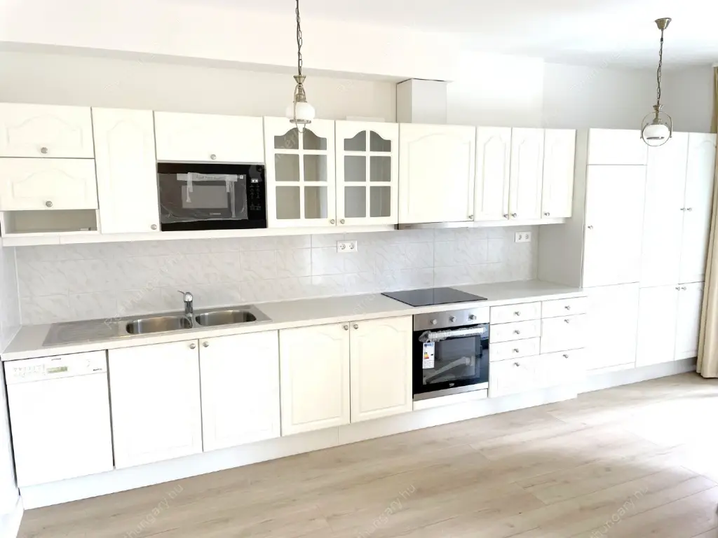 Kiadó albérlet 500000 Ft/hó áron: Budapest, XI. kerület  Ulászló utca. Mérete: 100 nm, 4 szobás | Alberlet.hu - 5997426