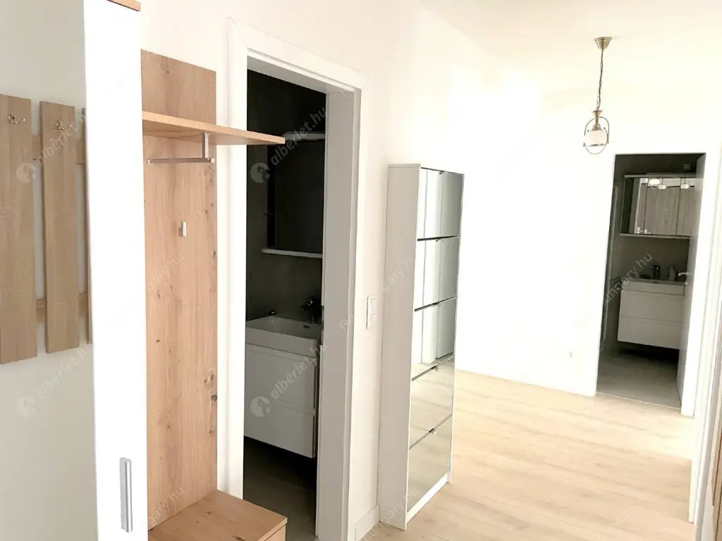 Kiadó albérlet 500000 Ft/hó áron: Budapest, XI. kerület  Ulászló utca. Mérete: 100 nm, 4 szobás | Alberlet.hu - 5997427