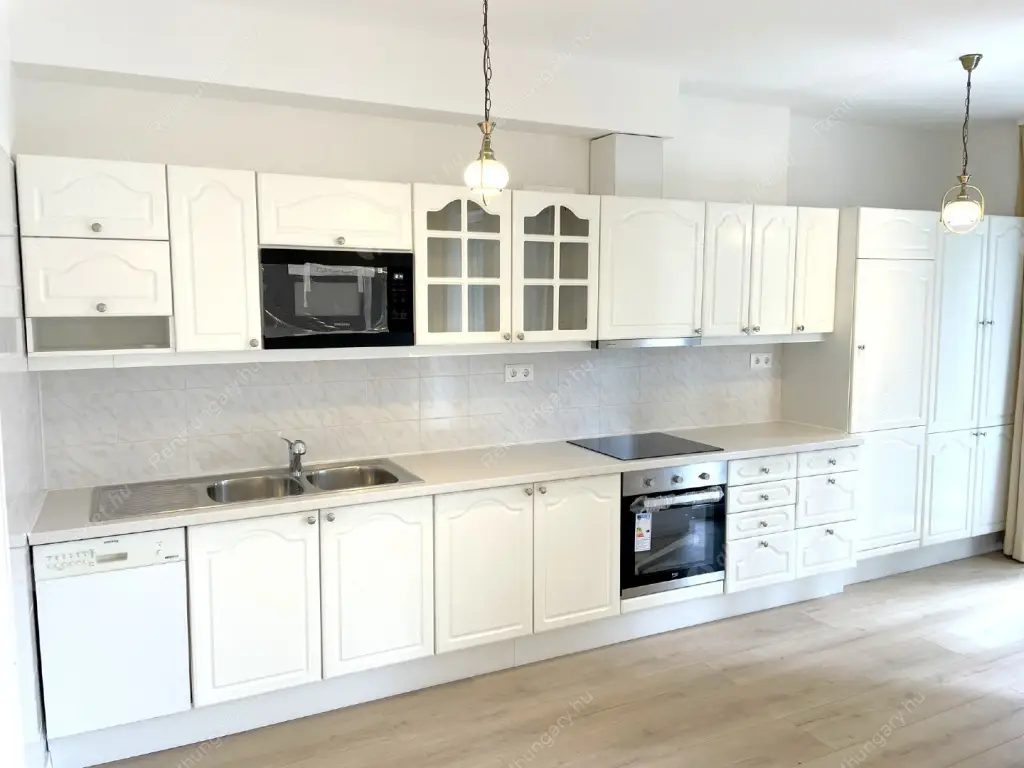 Kiadó albérlet 500000 Ft/hó áron: Budapest, XI. kerület  Ulászló utca. Mérete: 100 nm, 4 szobás | Alberlet.hu - 5997431