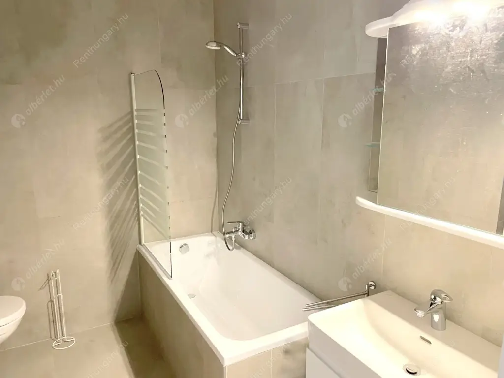 Kiadó albérlet 500000 Ft/hó áron: Budapest, XI. kerület  Ulászló utca. Mérete: 100 nm, 4 szobás | Alberlet.hu - 5997433