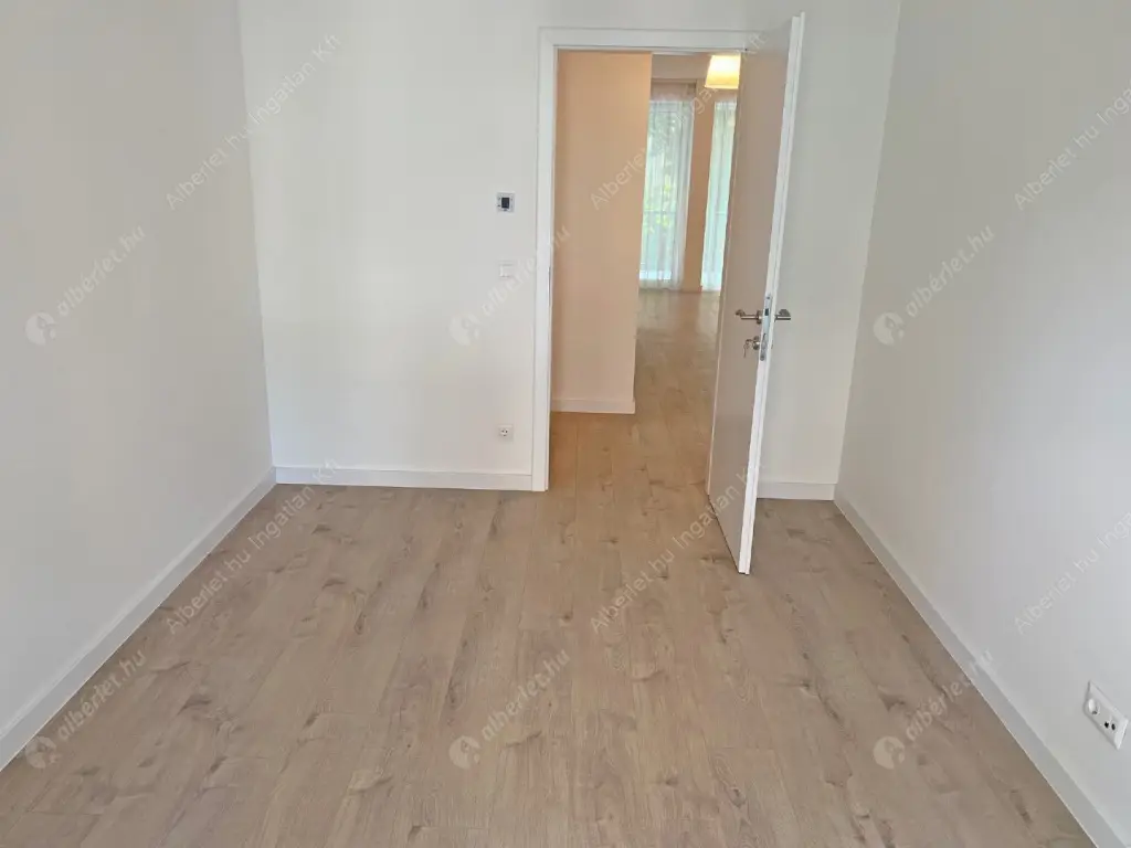 Kiadó albérlet 500000 Ft/hó áron: Budapest, XI. kerület  Ulászló utca. Mérete: 100 nm, 4 szobás | Alberlet.hu - 6552485