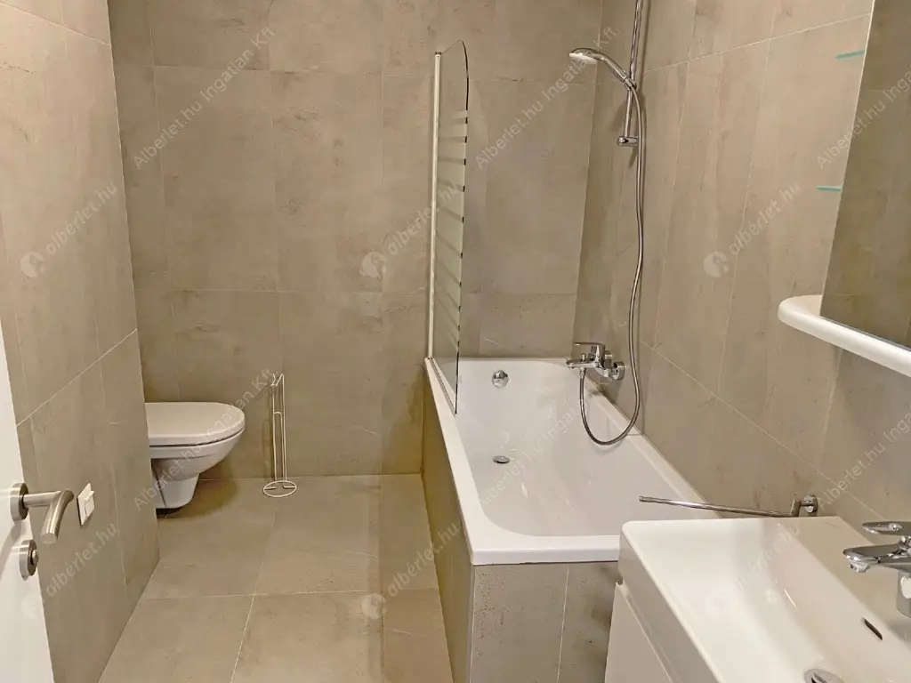 Kiadó albérlet 500000 Ft/hó áron: Budapest, XI. kerület  Ulászló utca. Mérete: 100 nm, 4 szobás | Alberlet.hu - 6552489