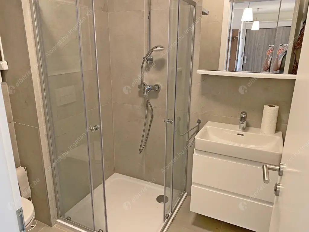 Kiadó albérlet 500000 Ft/hó áron: Budapest, XI. kerület  Ulászló utca. Mérete: 100 nm, 4 szobás | Alberlet.hu - 6552490