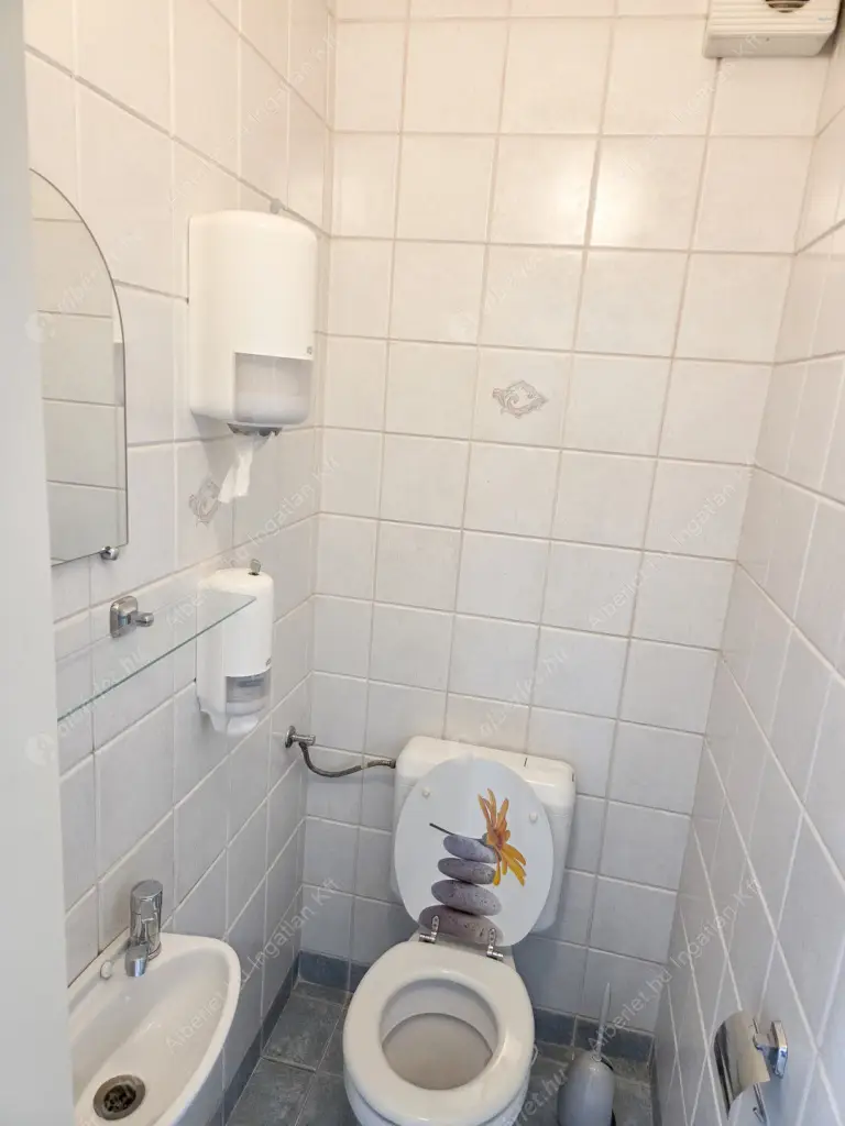 Kiadó albérlet 270000 Ft/hó áron: Budapest, XI. kerület  Ulászló utca. Mérete: 57 nm, 1 szobás | Alberlet.hu - 6580250