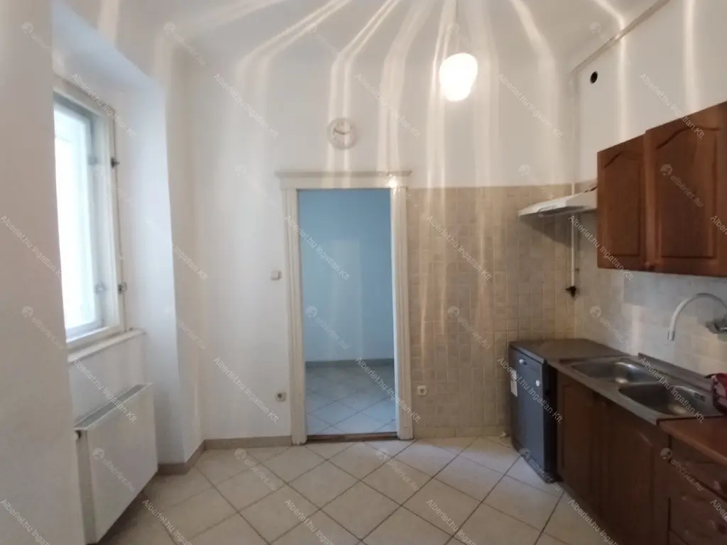 Kiadó albérlet 400000 Ft/hó áron: Budapest, XI. kerület  Vak Bottyán utca. Mérete: 110 nm, 3 szobás | Alberlet.hu - 6673871