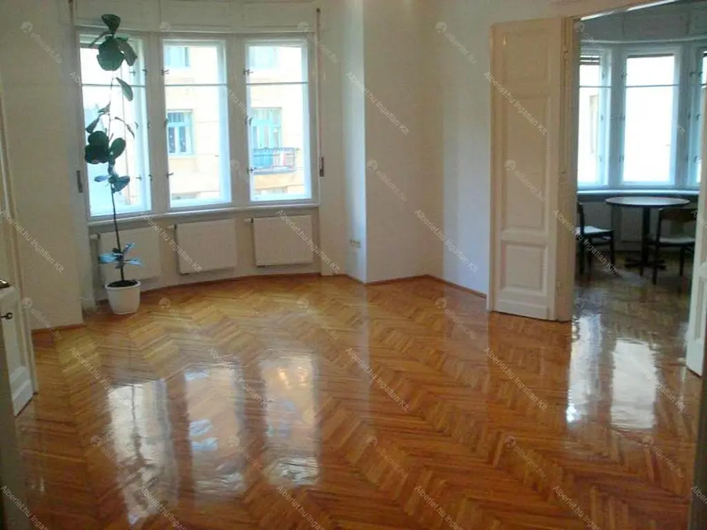 Kiadó albérlet 400000 Ft/hó áron: Budapest, XI. kerület  Vak Bottyán utca. Mérete: 110 nm, 3 szobás | Alberlet.hu - 6673874