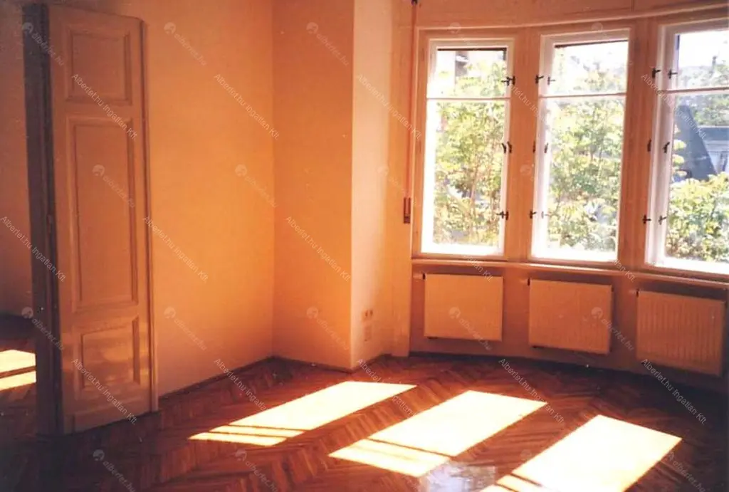 Kiadó albérlet 400000 Ft/hó áron: Budapest, XI. kerület  Vak Bottyán utca. Mérete: 110 nm, 3 szobás | Alberlet.hu - 6673878