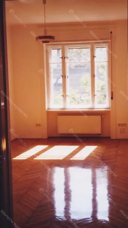 Kiadó albérlet 400000 Ft/hó áron: Budapest, XI. kerület  Vak Bottyán utca. Mérete: 110 nm, 3 szobás | Alberlet.hu - 6678263