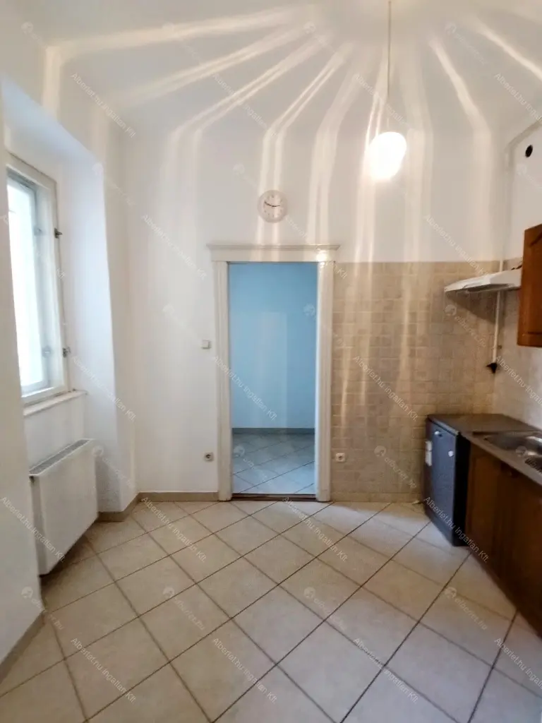 Kiadó albérlet 400000 Ft/hó áron: Budapest, XI. kerület  Vak Bottyán utca. Mérete: 110 nm, 3 szobás | Alberlet.hu - 6708718
