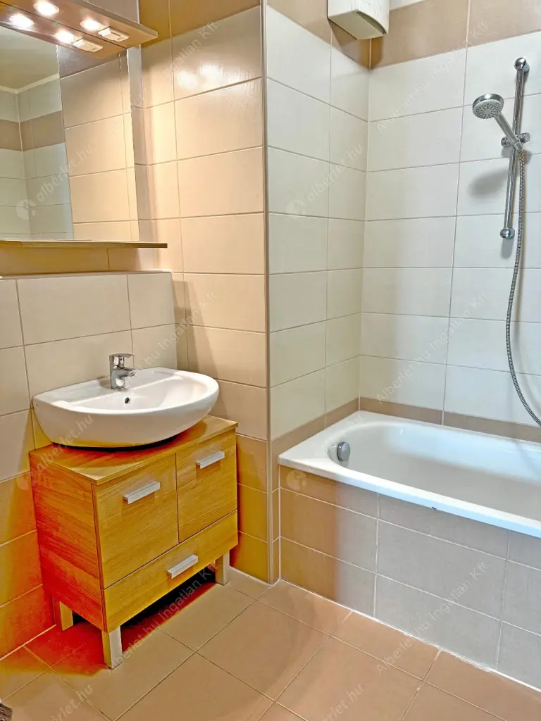 Kiadó albérlet 330000 Ft/hó áron: Budapest, XI. kerület  Váli utca. Mérete: 56 nm, 2 szobás | Alberlet.hu - 6635454