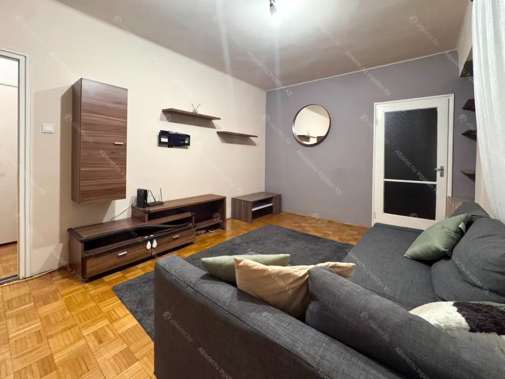 Kiadó albérlet 350000 Ft/hó áron: Budapest, XI. kerület  Villányi út. Mérete: 70 nm, 3 szobás | Alberlet.hu - 6677208