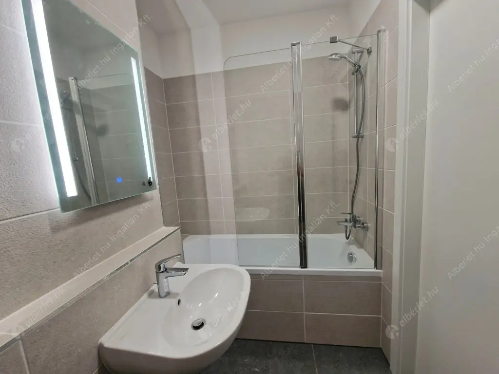 Kiadó albérlet 580000 Ft/hó áron: Budapest, XI. kerület  Virágkertész út. Mérete: 87 nm, 4 szobás | Alberlet.hu - 6593915