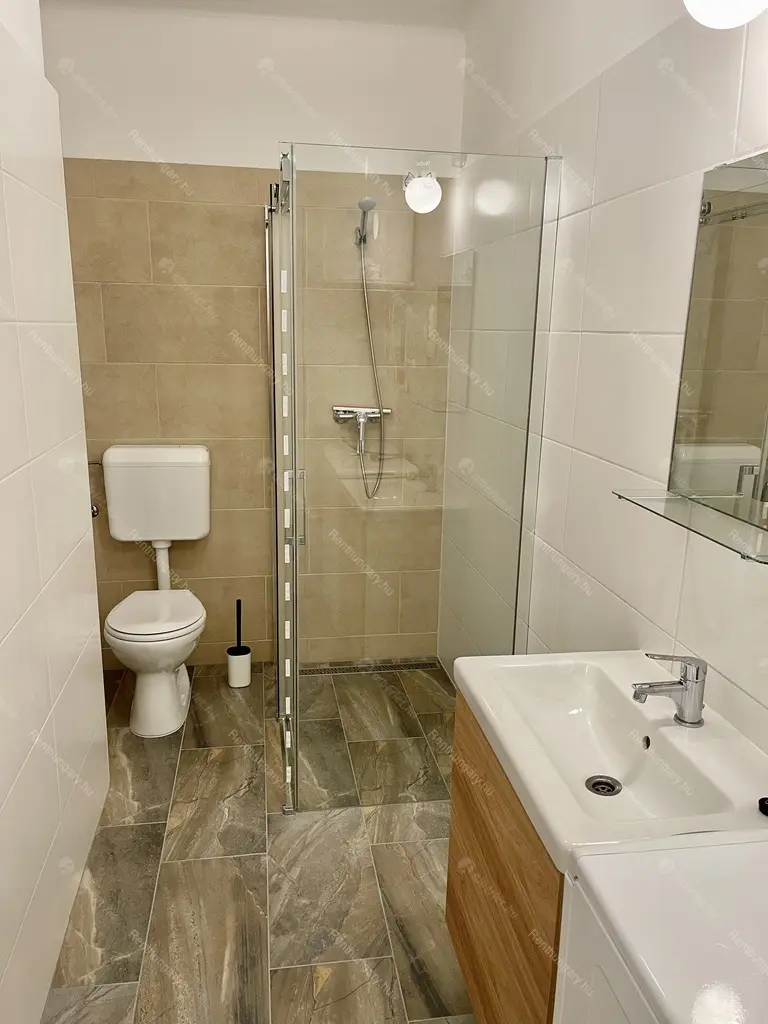 Kiadó albérlet 245000 Ft/hó áron: Budapest, XI. kerület  Zsombolyai utca. Mérete: 40 nm, 1 szobás | Alberlet.hu - 5674278