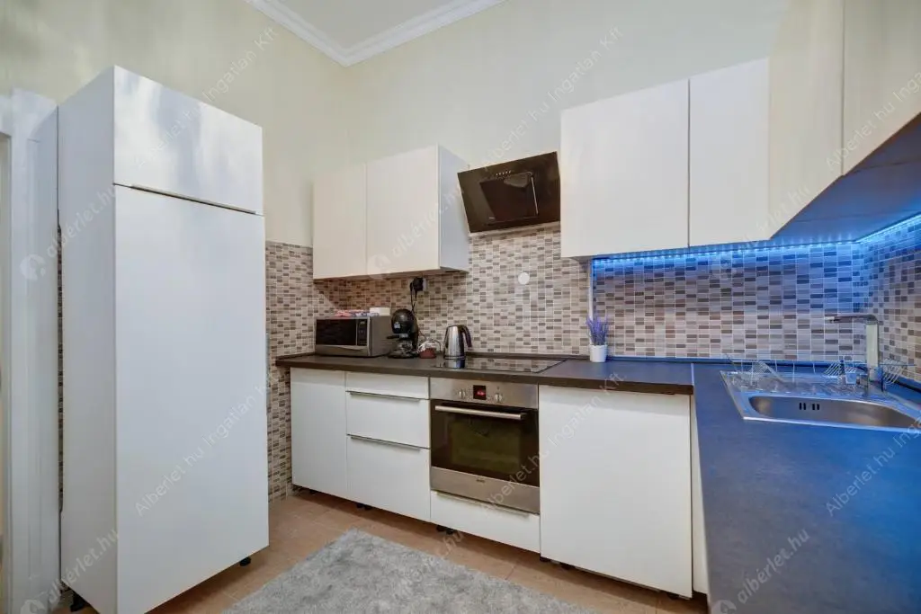 Kiadó albérlet 425000 Ft/hó áron: Budapest, XII. kerület  Alkotás utca. Mérete: 90 nm, 2 szobás | Alberlet.hu - 6590928