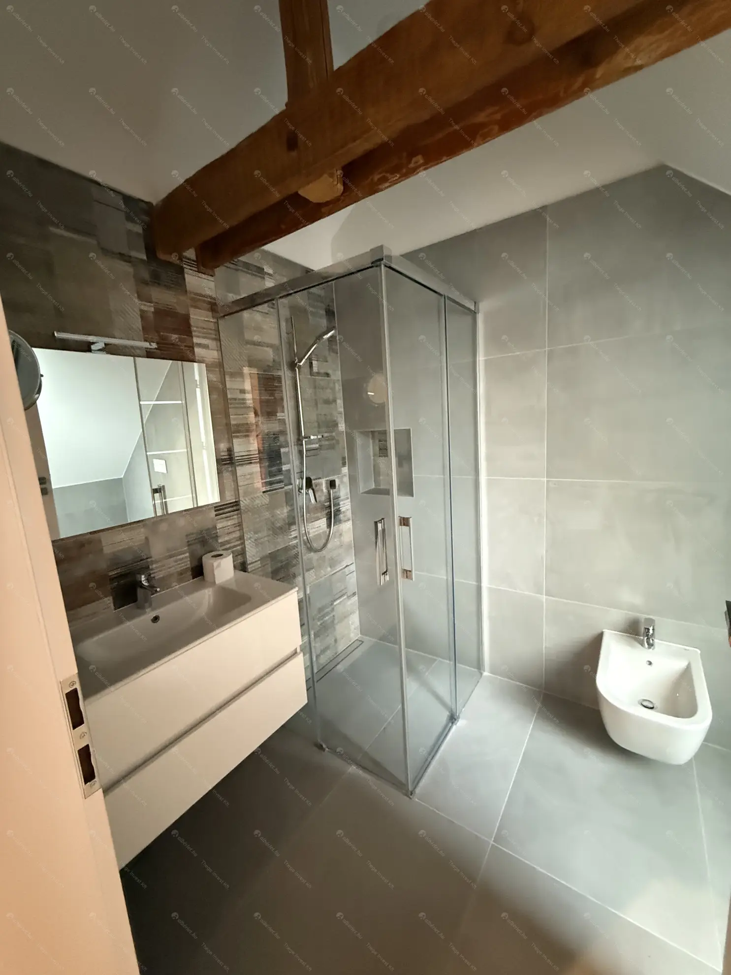 Kiadó albérlet 1400000 Ft/hó áron: Budapest, XII. kerület  Ámor utca. Mérete: 195 nm, 4 szobás | Alberlet.hu - 6571497