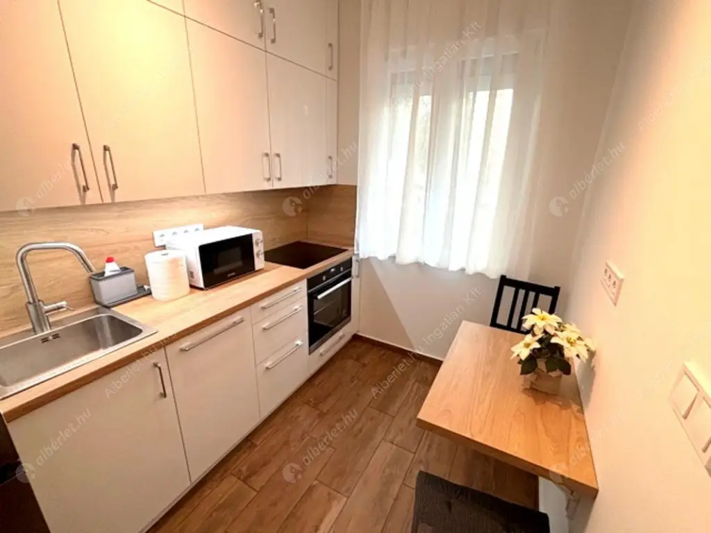 Kiadó albérlet 285000 Ft/hó áron: Budapest, XII. kerület  Bíró utca. Mérete: 56 nm, 1 szobás | Alberlet.hu - 6612888