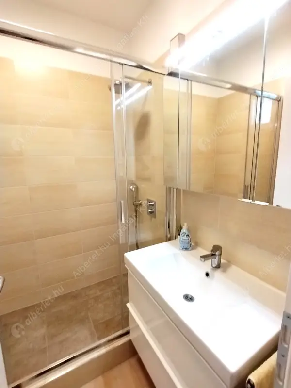 Kiadó albérlet 285000 Ft/hó áron: Budapest, XII. kerület  Bíró utca. Mérete: 56 nm, 1 szobás | Alberlet.hu - 6612890