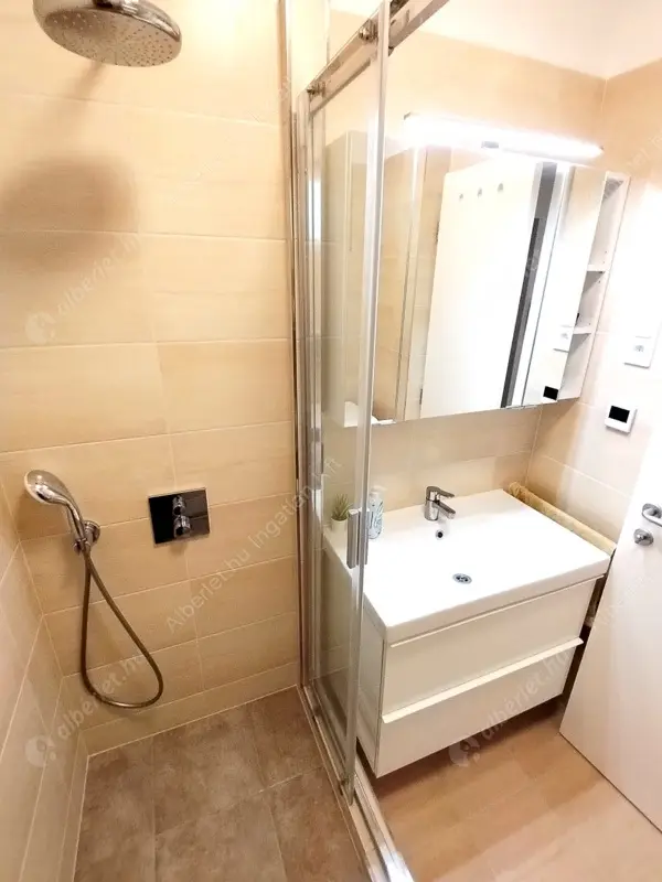 Kiadó albérlet 285000 Ft/hó áron: Budapest, XII. kerület  Bíró utca. Mérete: 56 nm, 1 szobás | Alberlet.hu - 6612891