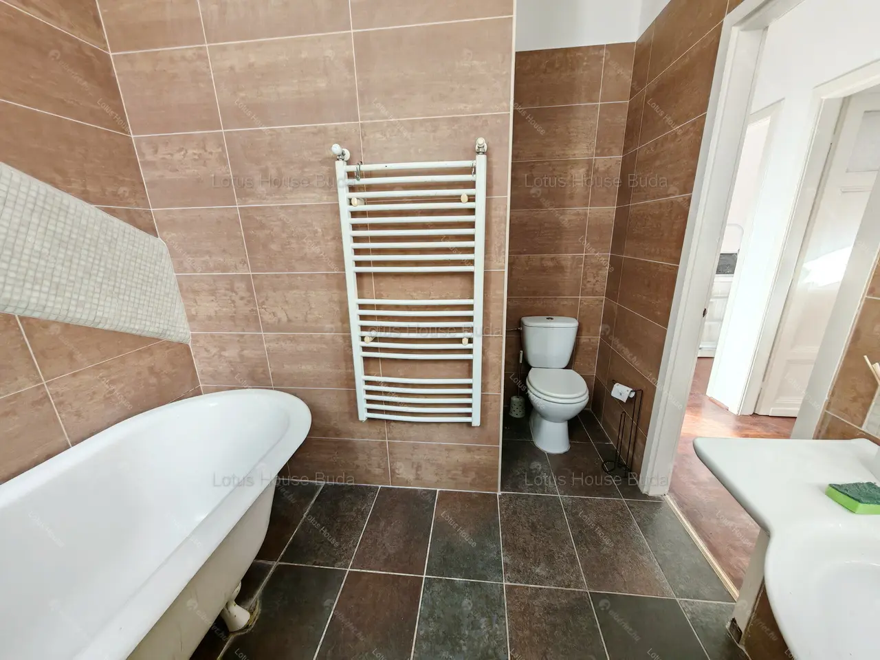 Kiadó albérlet 380000 Ft/hó áron: Budapest, XII. kerület  Böszörményi út. Mérete: 107 nm, 3 szobás | Alberlet.hu - 6667664