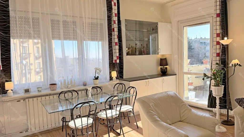 Kiadó albérlet 360000 Ft/hó áron: Budapest, XII. kerület  Böszörményi út. Mérete: 80 nm, 3 szobás | Alberlet.hu - 6645689