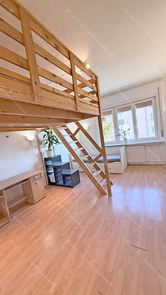 Kiadó albérlet 360000 Ft/hó áron: Budapest, XII. kerület  Böszörményi út. Mérete: 80 nm, 3 szobás | Alberlet.hu - 6645695