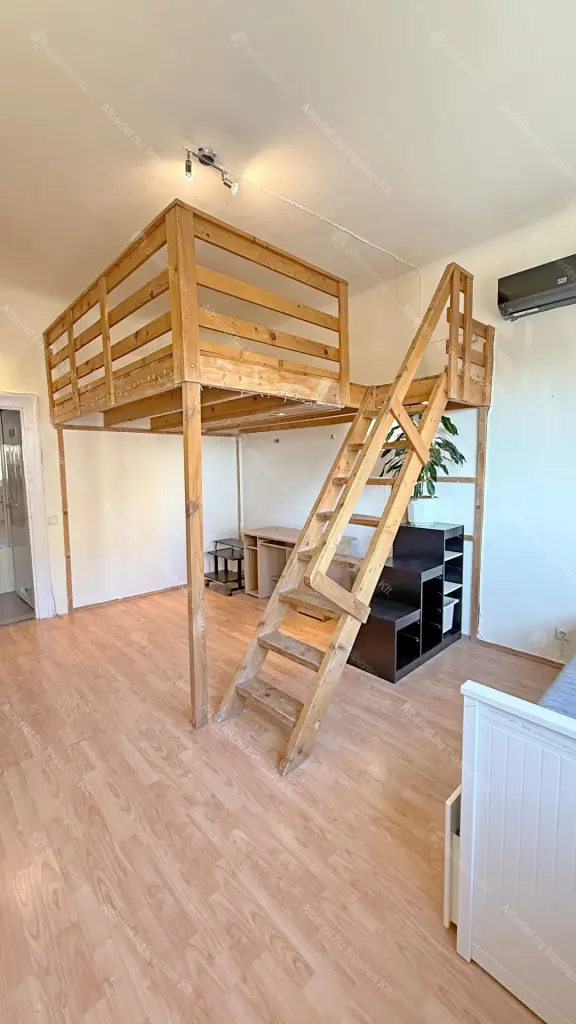 Kiadó albérlet 360000 Ft/hó áron: Budapest, XII. kerület  Böszörményi út. Mérete: 80 nm, 3 szobás | Alberlet.hu - 6645696