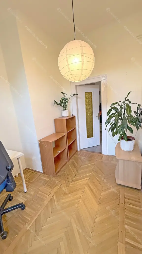 Kiadó albérlet 360000 Ft/hó áron: Budapest, XII. kerület  Böszörményi út. Mérete: 80 nm, 3 szobás | Alberlet.hu - 6645700