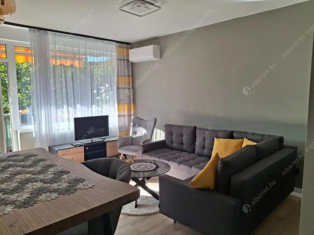Kiadó albérlet 320000 Ft/hó áron: Budapest, XII. kerület  Csipke út. Mérete: 45 nm, 1 szobás | Alberlet.hu - 6566253