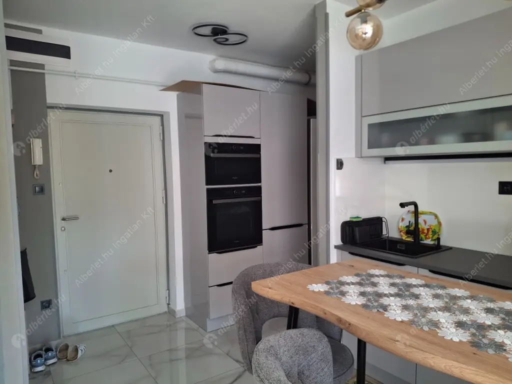 Kiadó albérlet 320000 Ft/hó áron: Budapest, XII. kerület  Csipke út. Mérete: 45 nm, 1 szobás | Alberlet.hu - 6566258
