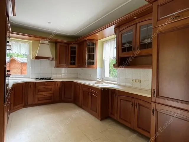 Kiadó albérlet 952000 Ft/hó áron: Budapest, XII. kerület  Csipke utca. Mérete: 300 nm, 6 szobás | Alberlet.hu - 6491734