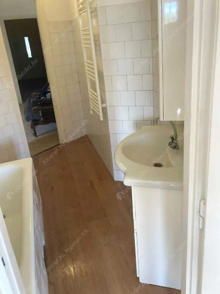Kiadó albérlet 299000 Ft/hó áron: Budapest, XII. kerület  Csörsz utca. Mérete: 87 nm, 2 szobás | Alberlet.hu - 6596451