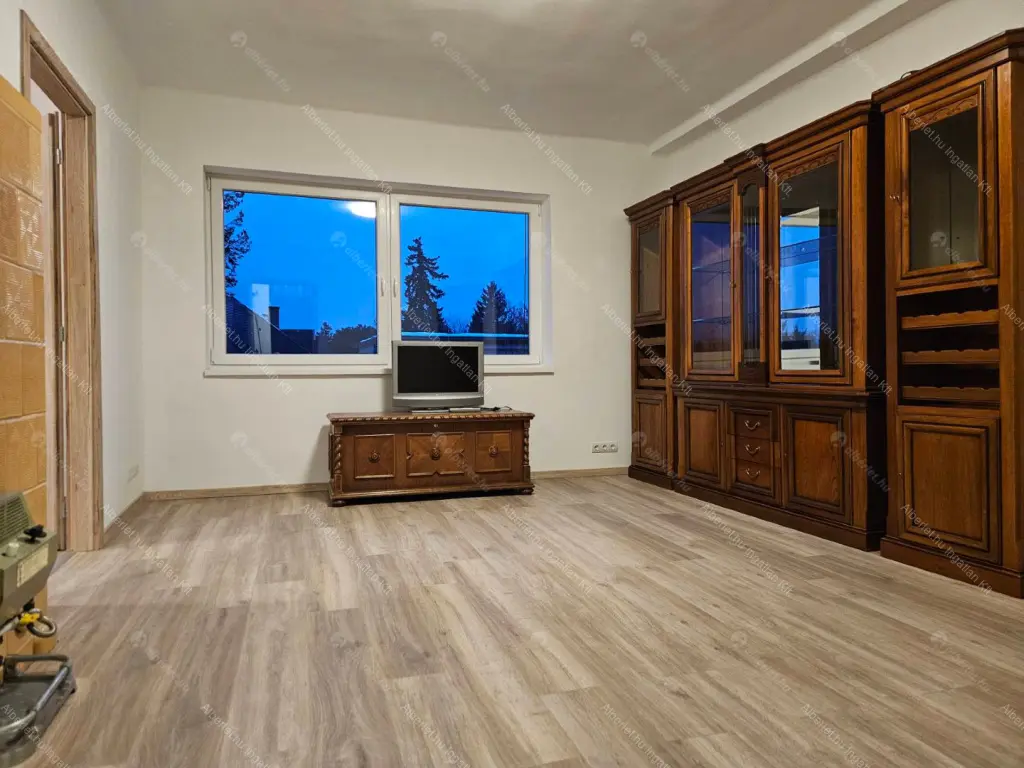 Kiadó albérlet 320000 Ft/hó áron: Budapest, XII. kerület  Dániel út. Mérete: 60 nm, 2 szobás | Alberlet.hu - 6647299