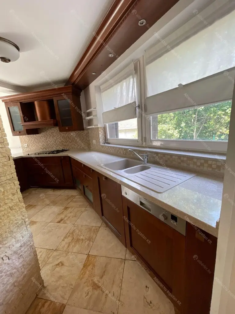 Kiadó albérlet 895000 Ft/hó áron: Budapest, XII. kerület  Denevér köz. Mérete: 165 nm, 4 szobás | Alberlet.hu - 6678380