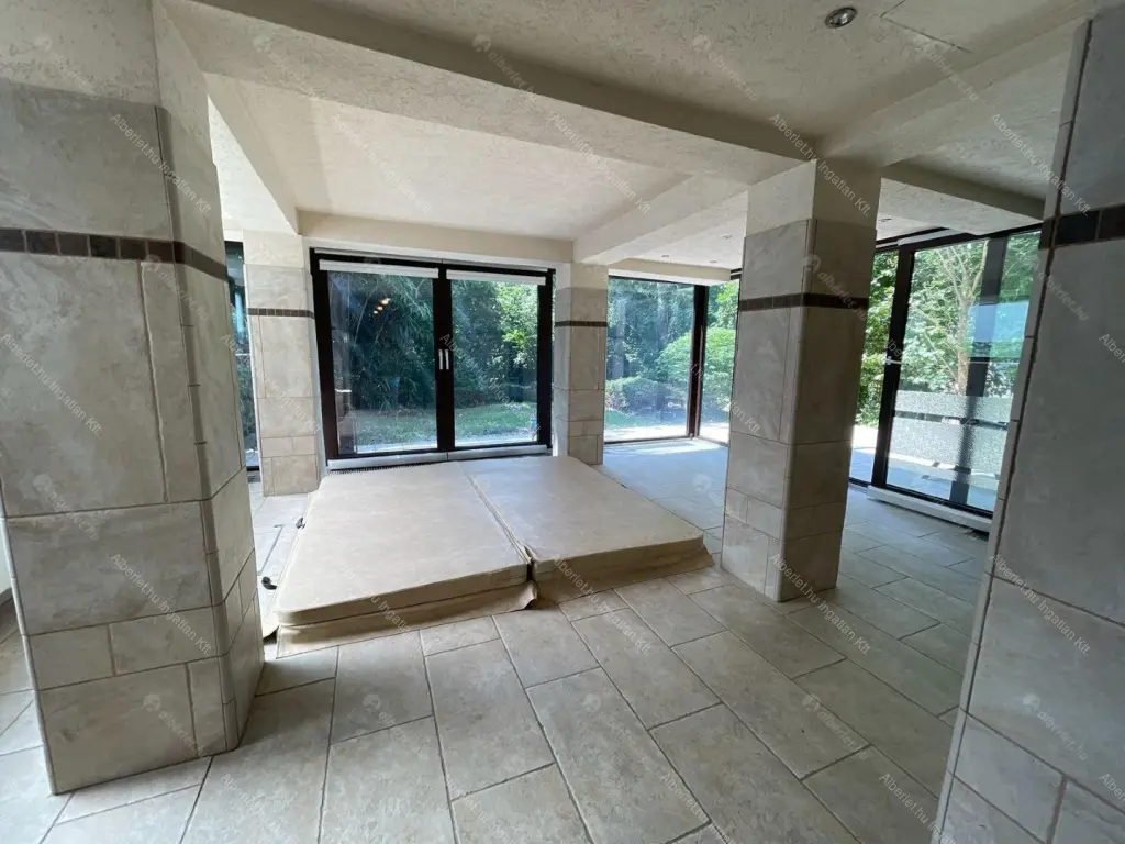 Kiadó albérlet 895000 Ft/hó áron: Budapest, XII. kerület  Denevér köz. Mérete: 165 nm, 4 szobás | Alberlet.hu - 6678385