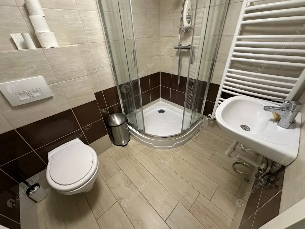 Kiadó albérlet 1200000 Ft/hó áron: Budapest, XII. kerület  Diós árok. Mérete: 200 nm, 5 szobás | Alberlet.hu - 6635141