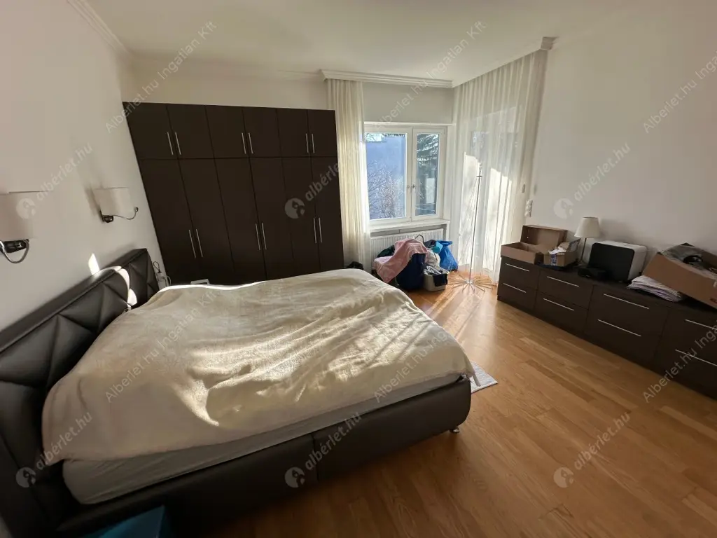 Kiadó albérlet 1200000 Ft/hó áron: Budapest, XII. kerület  Diós árok. Mérete: 200 nm, 5 szobás | Alberlet.hu - 6636968