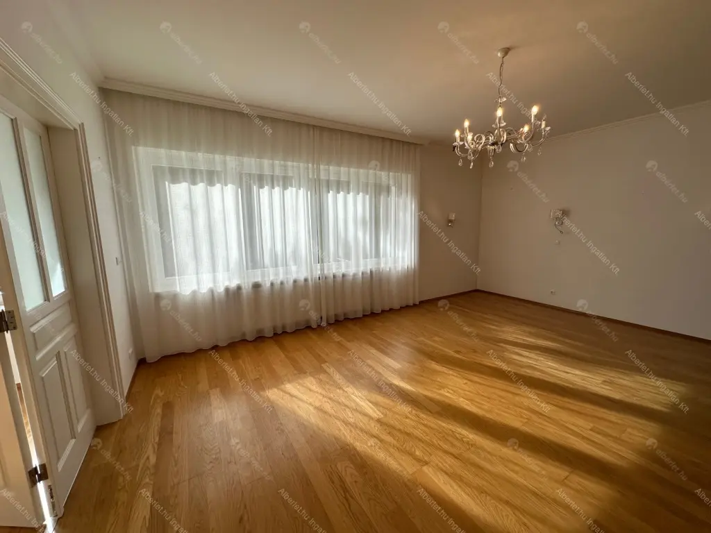 Kiadó albérlet 1100000 Ft/hó áron: Budapest, XII. kerület  Diós árok. Mérete: 200 nm, 5 szobás | Alberlet.hu - 6700872