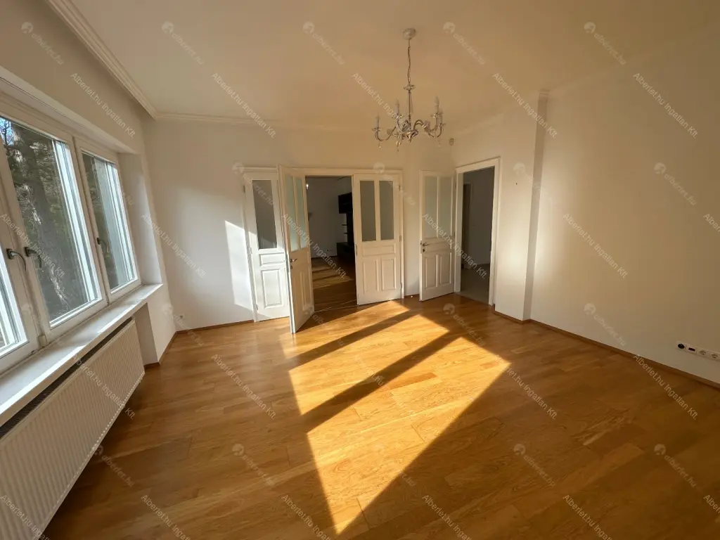 Kiadó albérlet 1100000 Ft/hó áron: Budapest, XII. kerület  Diós árok. Mérete: 200 nm, 5 szobás | Alberlet.hu - 6700875