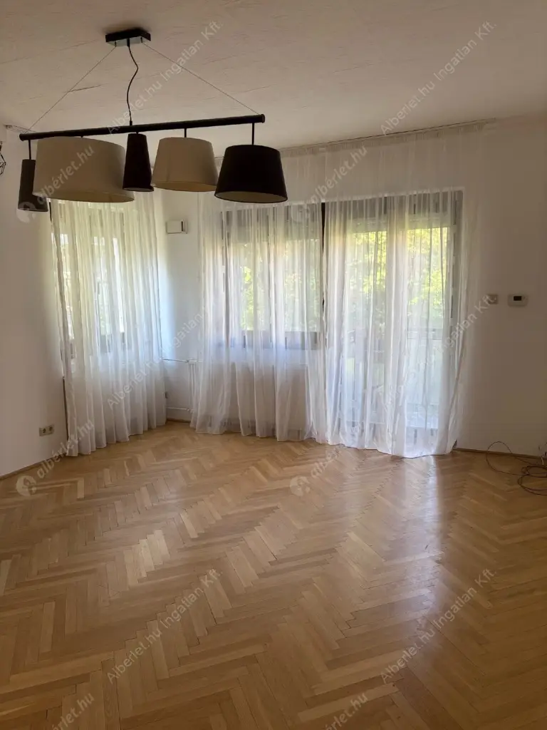 Kiadó albérlet 370000 Ft/hó áron: Budapest, XII. kerület  Diós árok. Mérete: 75 nm, 2 szobás | Alberlet.hu - 6541210