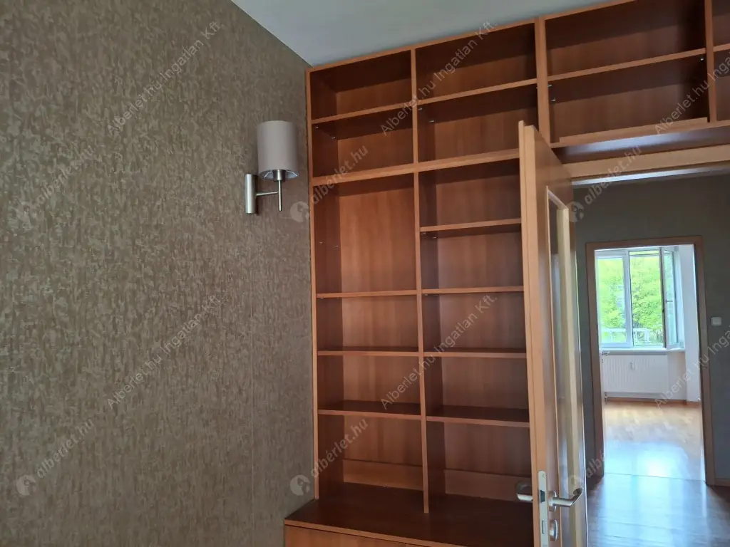 Kiadó albérlet 700000 Ft/hó áron: Budapest, XII. kerület  Dolgos utca. Mérete: 112 nm, 4 szobás | Alberlet.hu - 6553055