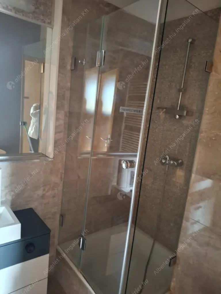 Kiadó albérlet 700000 Ft/hó áron: Budapest, XII. kerület  Dolgos utca. Mérete: 112 nm, 4 szobás | Alberlet.hu - 6553058