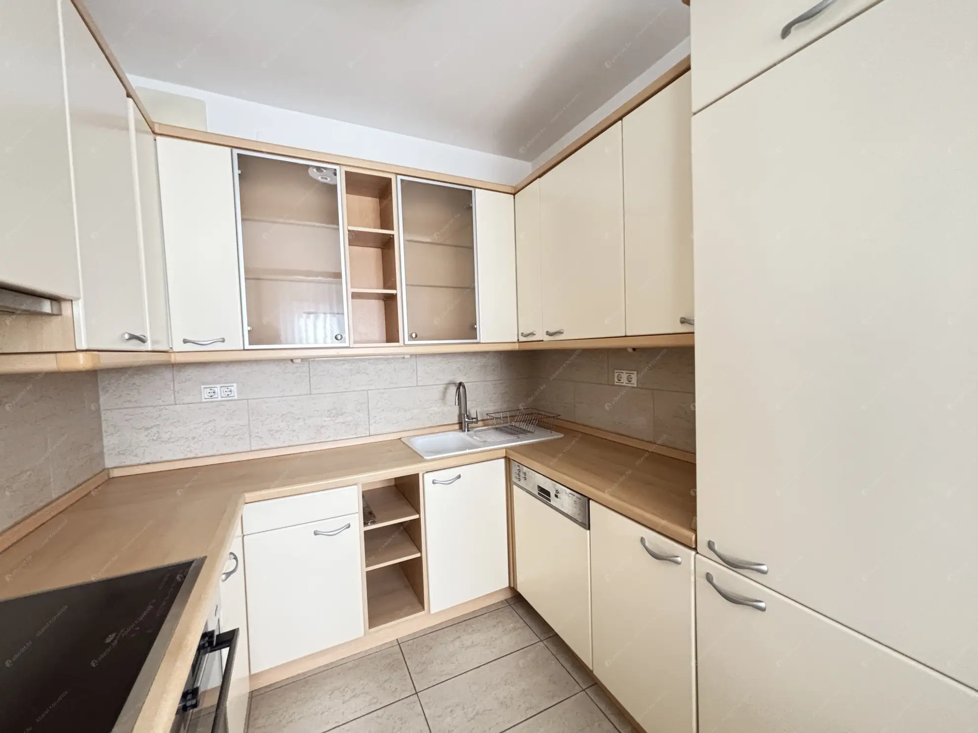 Kiadó albérlet 340000 Ft/hó áron: Budapest, XII. kerület  Dolgos utca. Mérete: 84 nm, 3 szobás | Alberlet.hu - 6552498