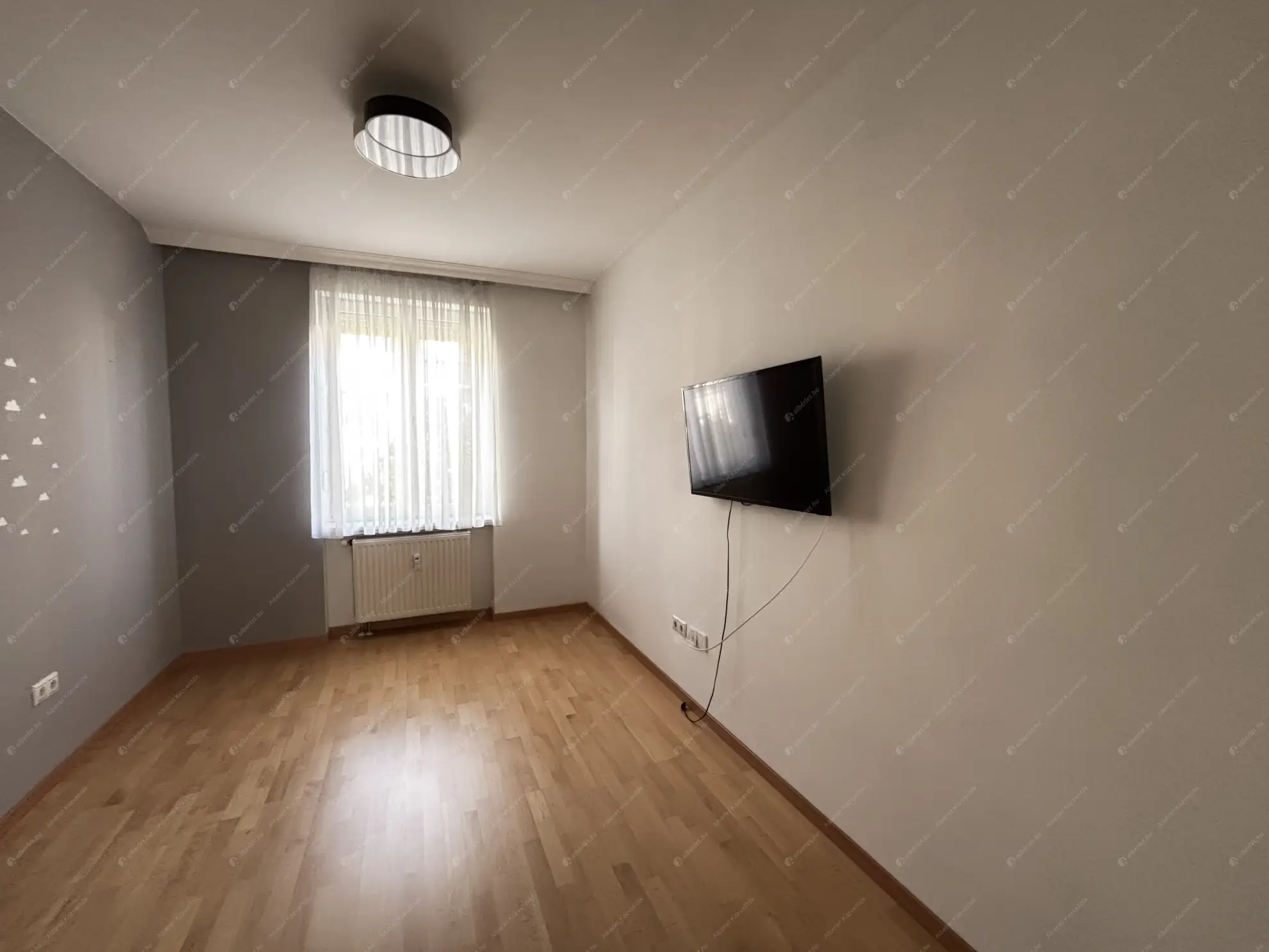 Kiadó albérlet 340000 Ft/hó áron: Budapest, XII. kerület  Dolgos utca. Mérete: 84 nm, 3 szobás | Alberlet.hu - 6552509