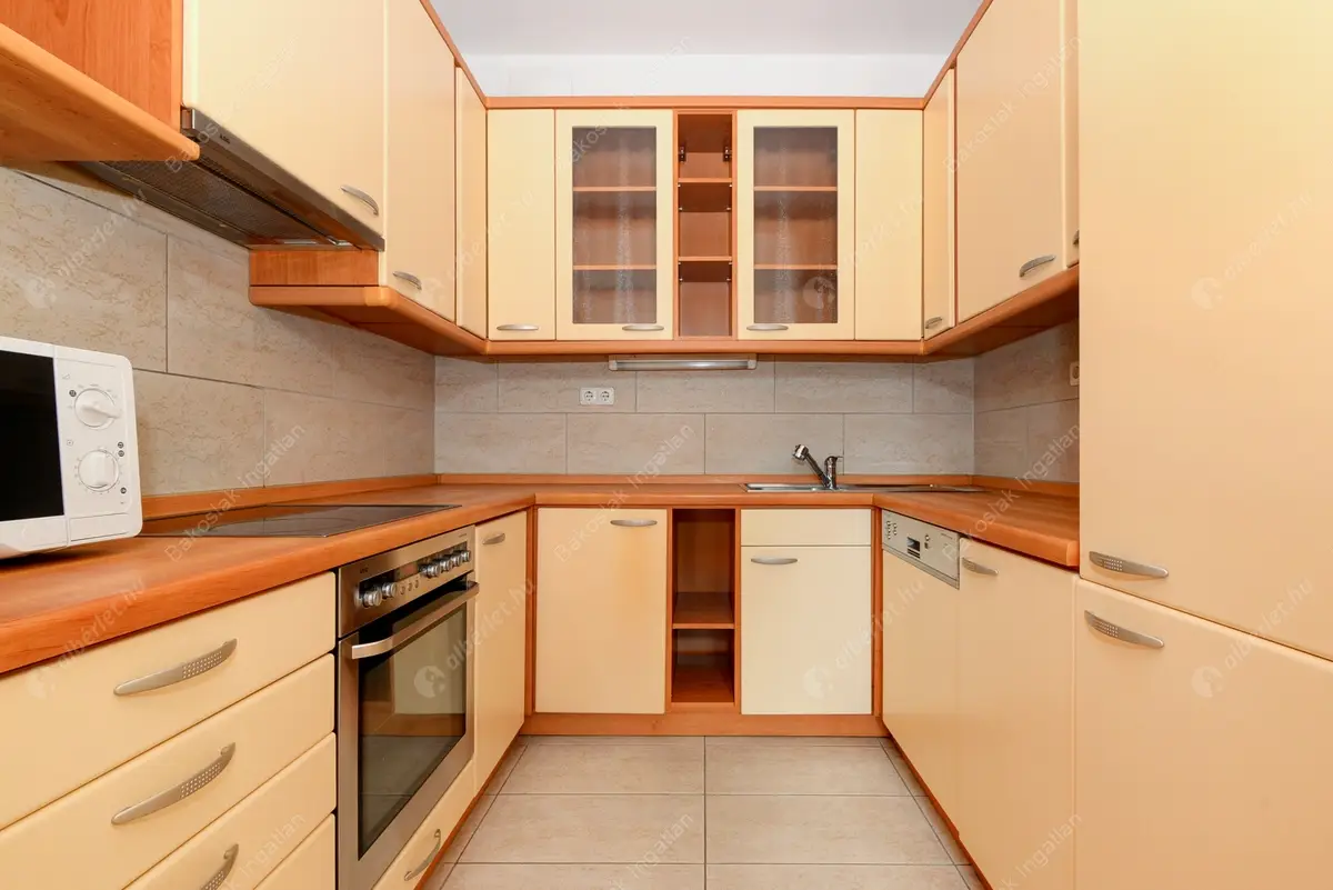 Kiadó albérlet 497000 Ft/hó áron: Budapest, XII. kerület  Dolgos utca. Mérete: 89 nm, 3 szobás | Alberlet.hu - 6114493