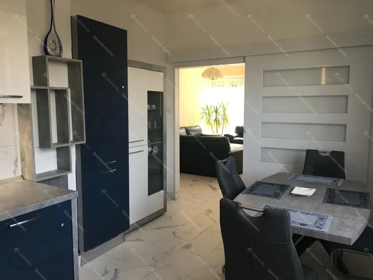 Kiadó albérlet 910000 Ft/hó áron: Budapest, XII. kerület  Eötvös út. Mérete: 220 nm, 5 szobás | Alberlet.hu - 4618309