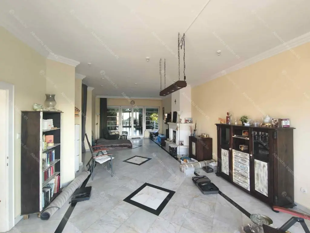 Kiadó albérlet 969000 Ft/hó áron: Budapest, XII. kerület  Fodor lejtő. Mérete: 280 nm, 4 szobás | Alberlet.hu - 6662075