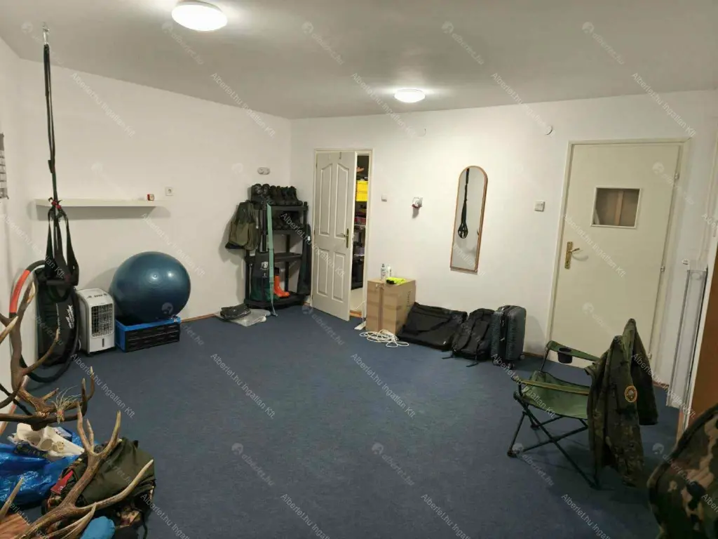 Kiadó albérlet 969000 Ft/hó áron: Budapest, XII. kerület  Fodor lejtő. Mérete: 280 nm, 4 szobás | Alberlet.hu - 6662080