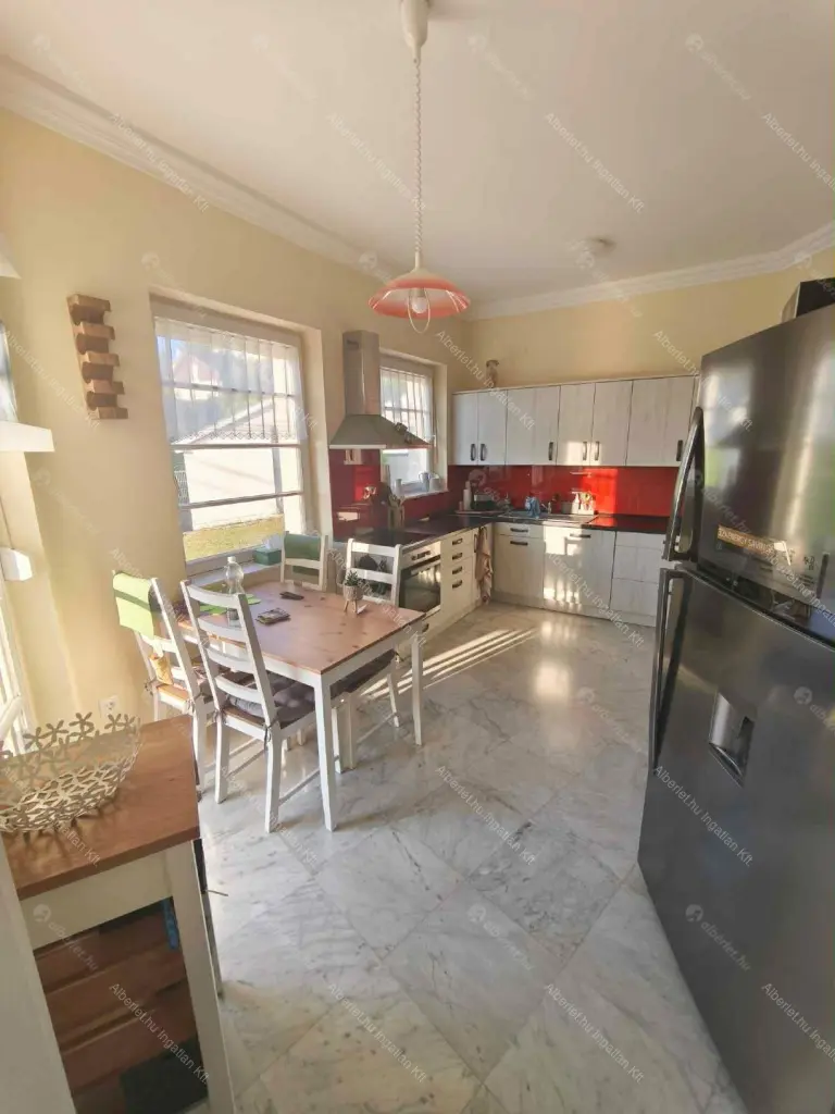 Kiadó albérlet 969000 Ft/hó áron: Budapest, XII. kerület  Fodor lejtő. Mérete: 280 nm, 4 szobás | Alberlet.hu - 6662081